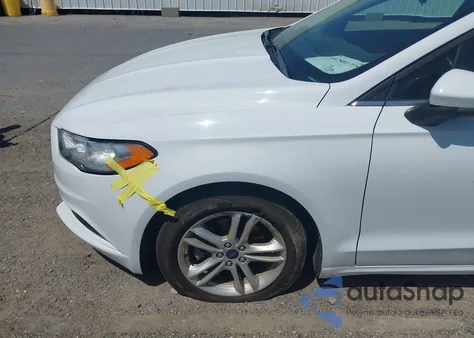 2018 Ford Fusion Hybrid Se z USA, uszkodzony, nr VIN 3FA6P0LU9JR221317
